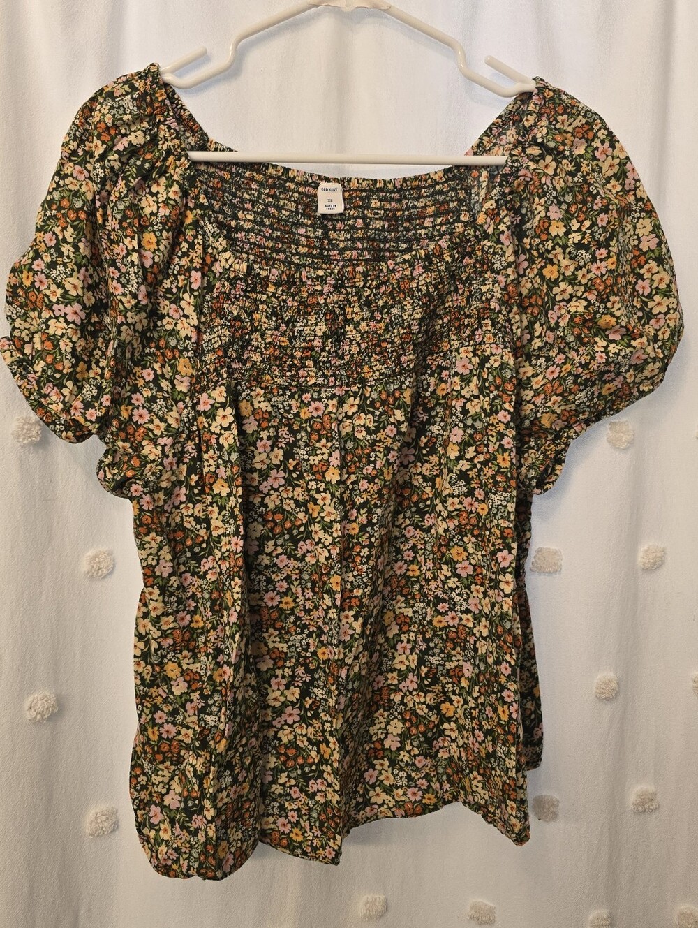Old Navy Floral Smocked Puff-Sleeve Blouse